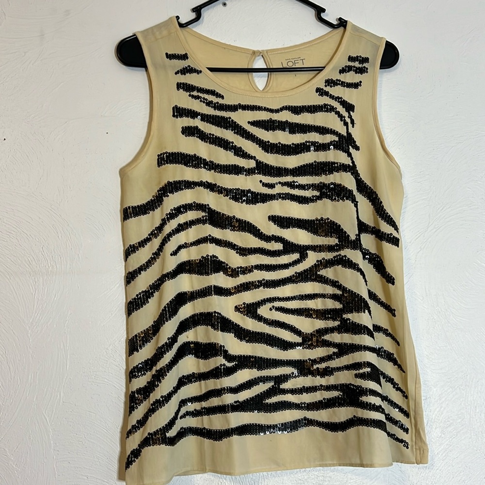 Loft sleeveless blouse
